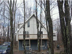 Poconos PA Vacation Home For Rent - Front View